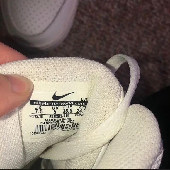 Women’s Nike Air Force 7.5 - Picture 6 of 6